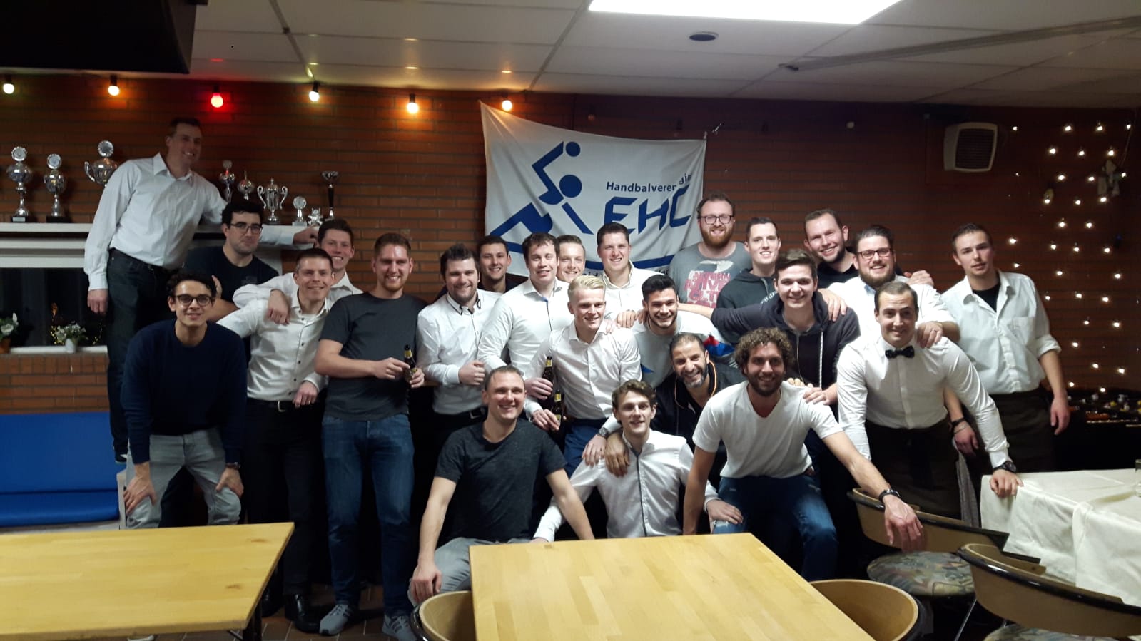 foto van de EHC herenselectie na een avond hard werken.